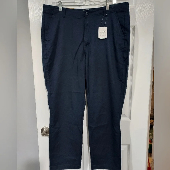 NWT L.L. Bean Navy Blue Lakewashed Chino Pant in Size 18 Regular - Picture 1 of 10